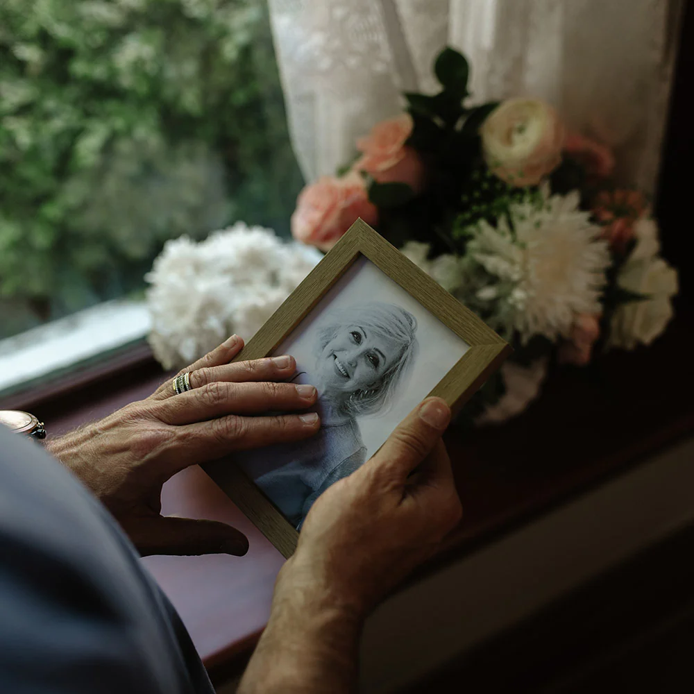 Condolences Gift Box - Image 7